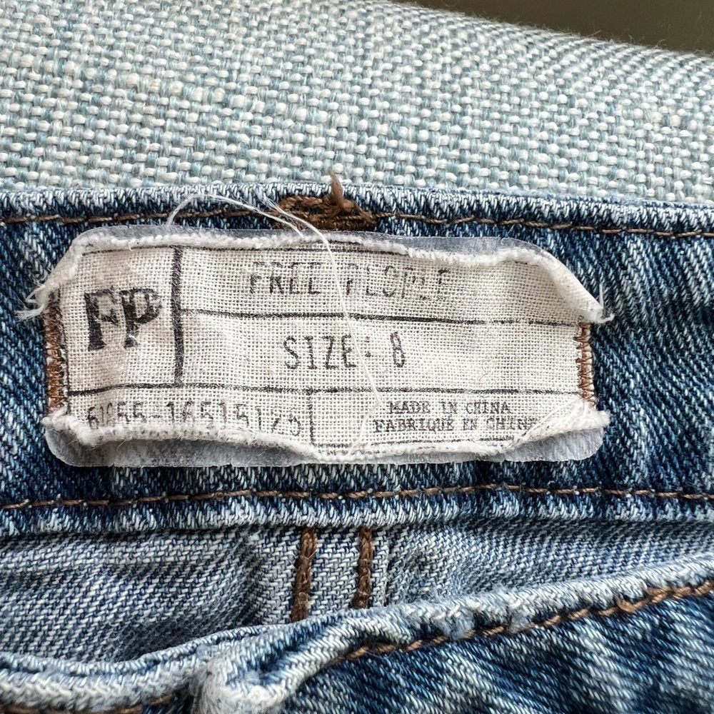 Free people size 8 women’s jeans mini skirt. - Picture 4 of 7